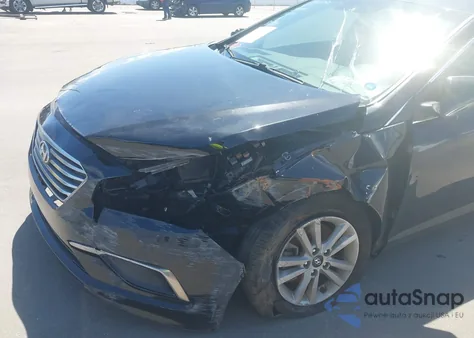 2016 Hyundai Sonata Se z USA, uszkodzony, nr VIN 5NPE24AF5GH332118